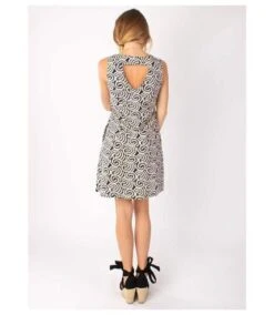 Robe Courte Diana Coton Sans Manche Col V Imprimé Africain Coton Du Monde -BelleTendance Soldes Boutique AE68599EA35F9E9A76FE61EF41C5B77C90120E78B85F753E134721322C67AE9B